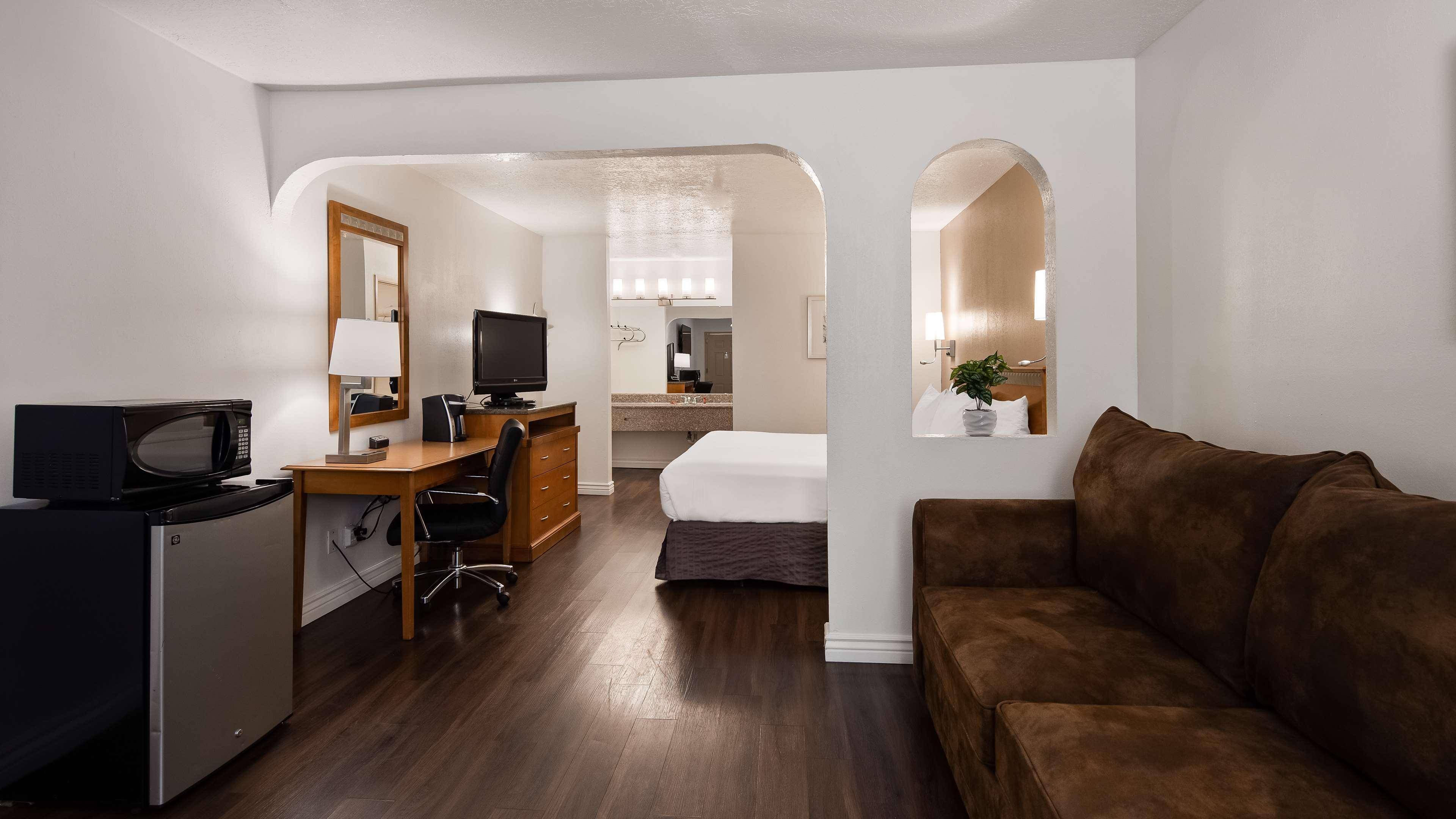 Surestay Plus Hotel By Best Western Albuquerque I-40 Eubank Bagian luar foto