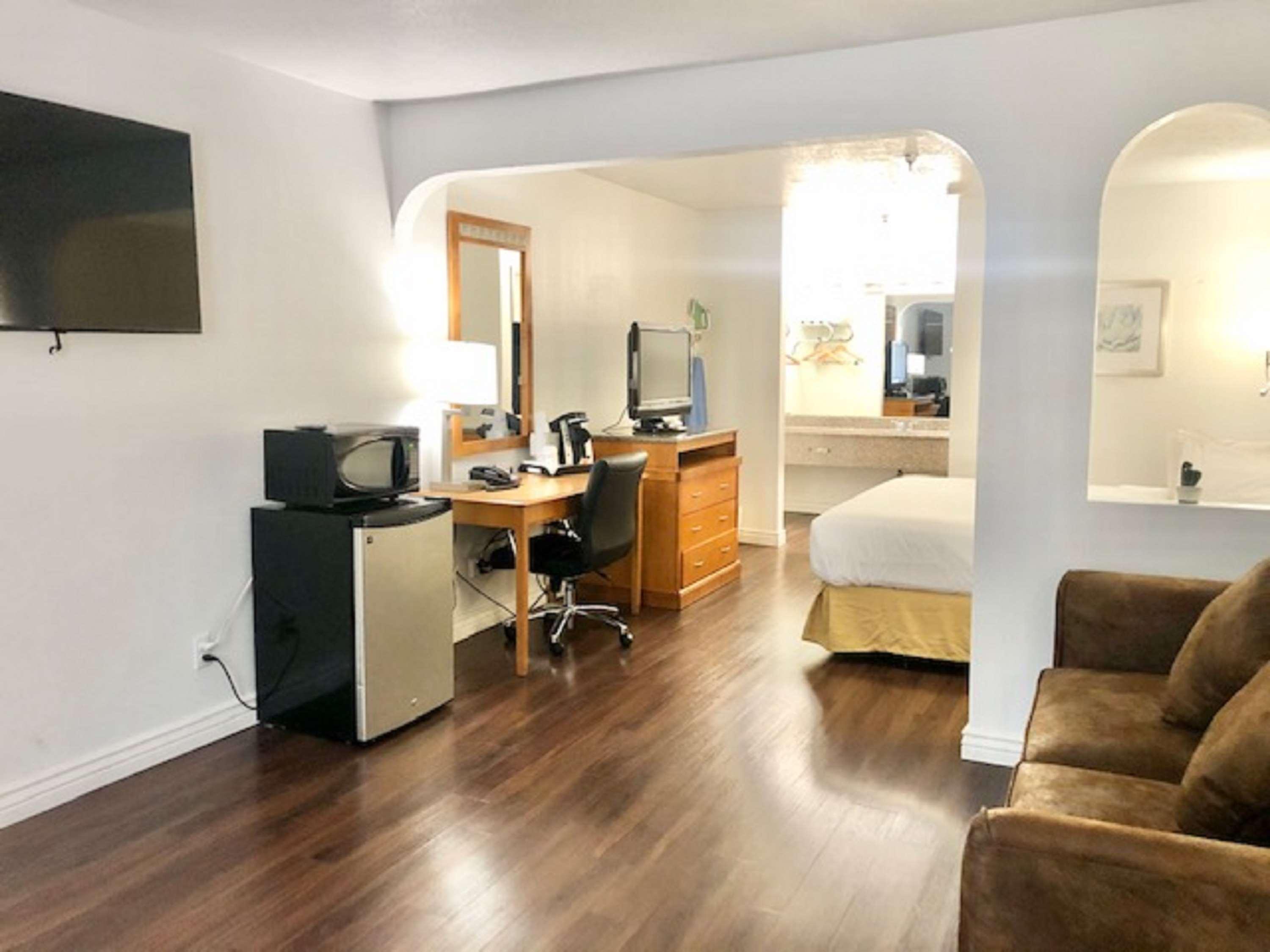 Surestay Plus Hotel By Best Western Albuquerque I-40 Eubank Bagian luar foto