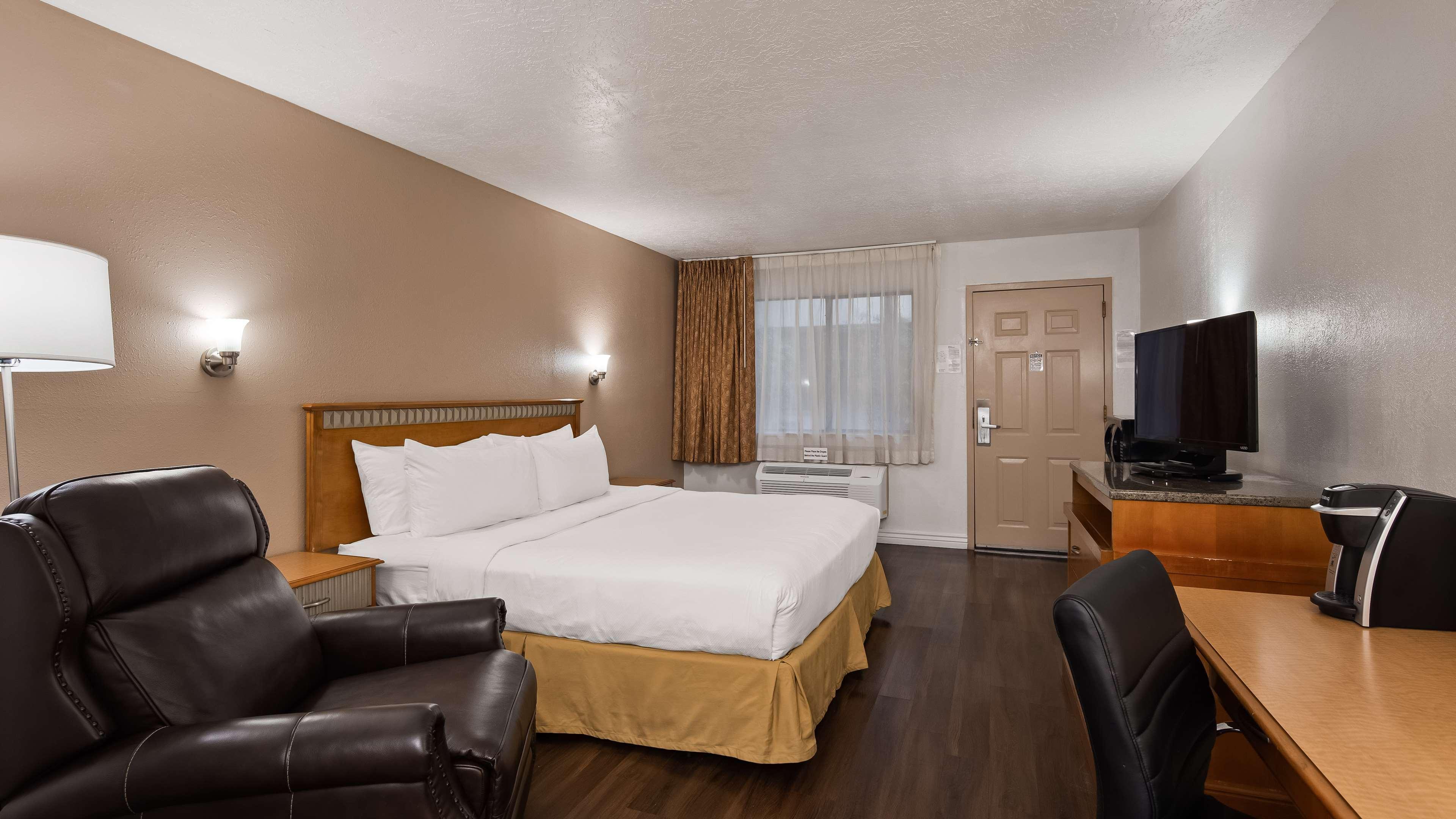 Surestay Plus Hotel By Best Western Albuquerque I-40 Eubank Bagian luar foto