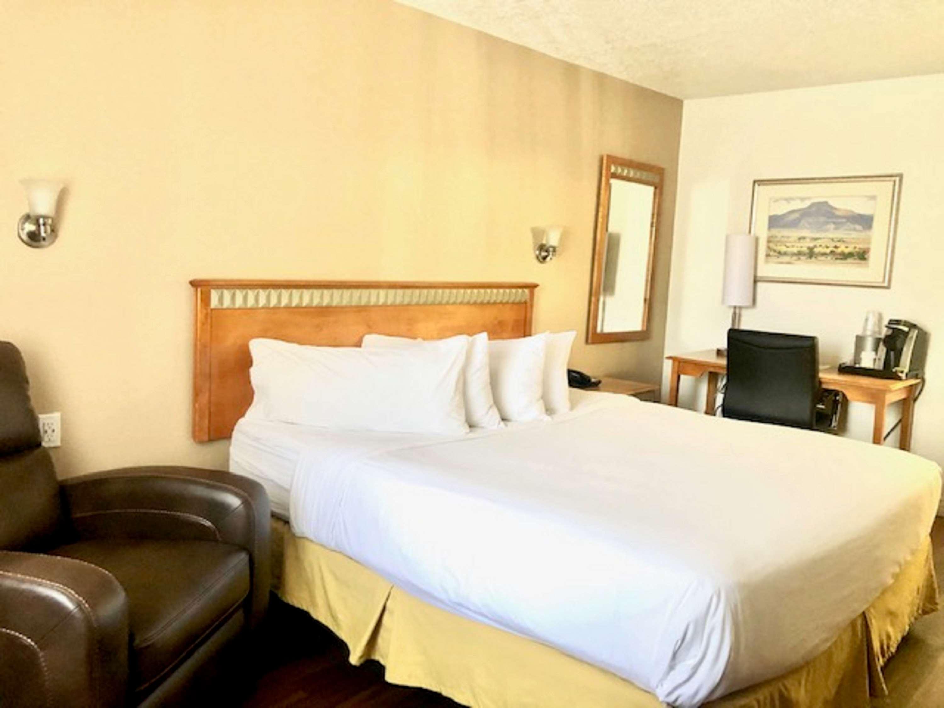 Surestay Plus Hotel By Best Western Albuquerque I-40 Eubank Bagian luar foto