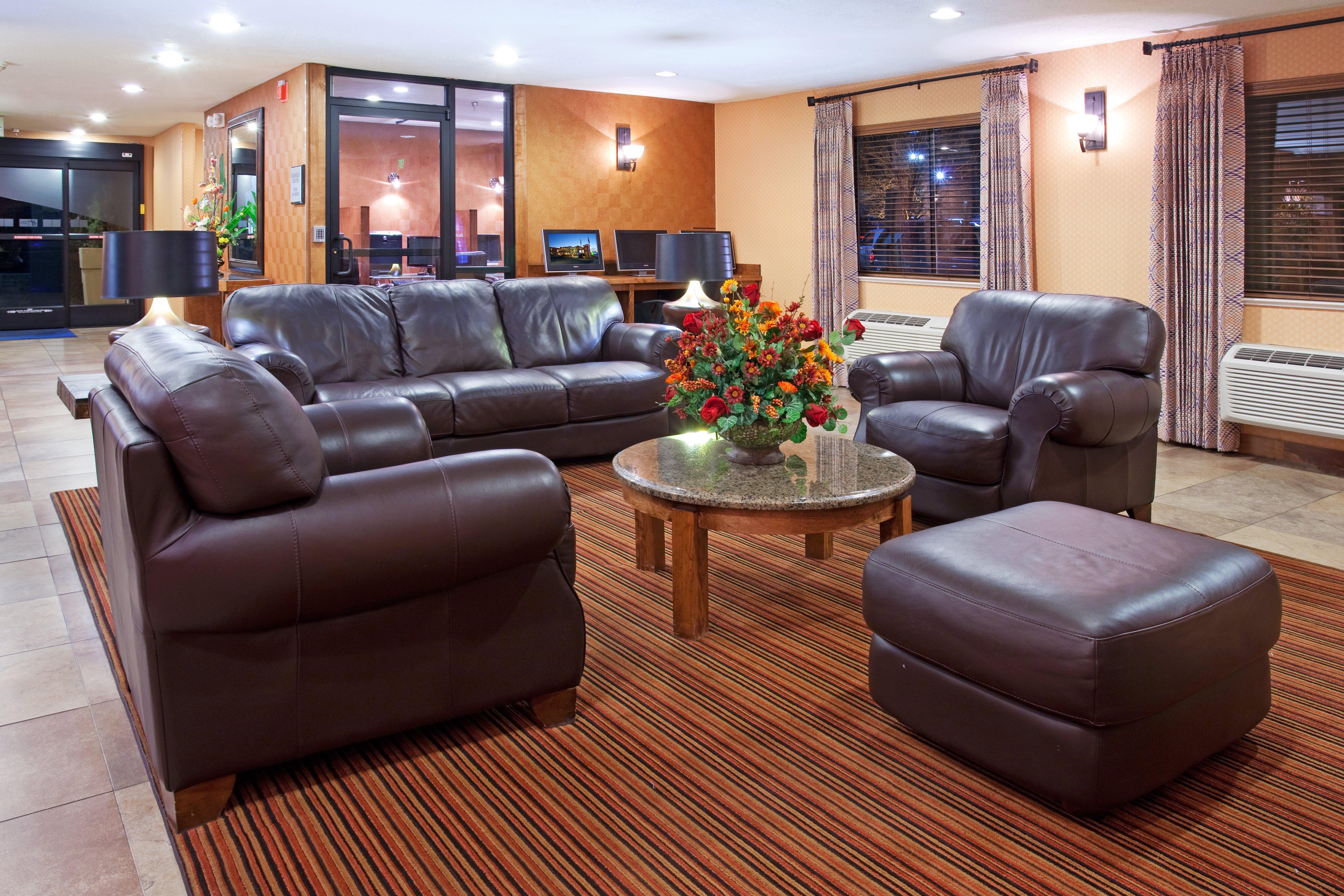 Surestay Plus Hotel By Best Western Albuquerque I-40 Eubank Bagian luar foto