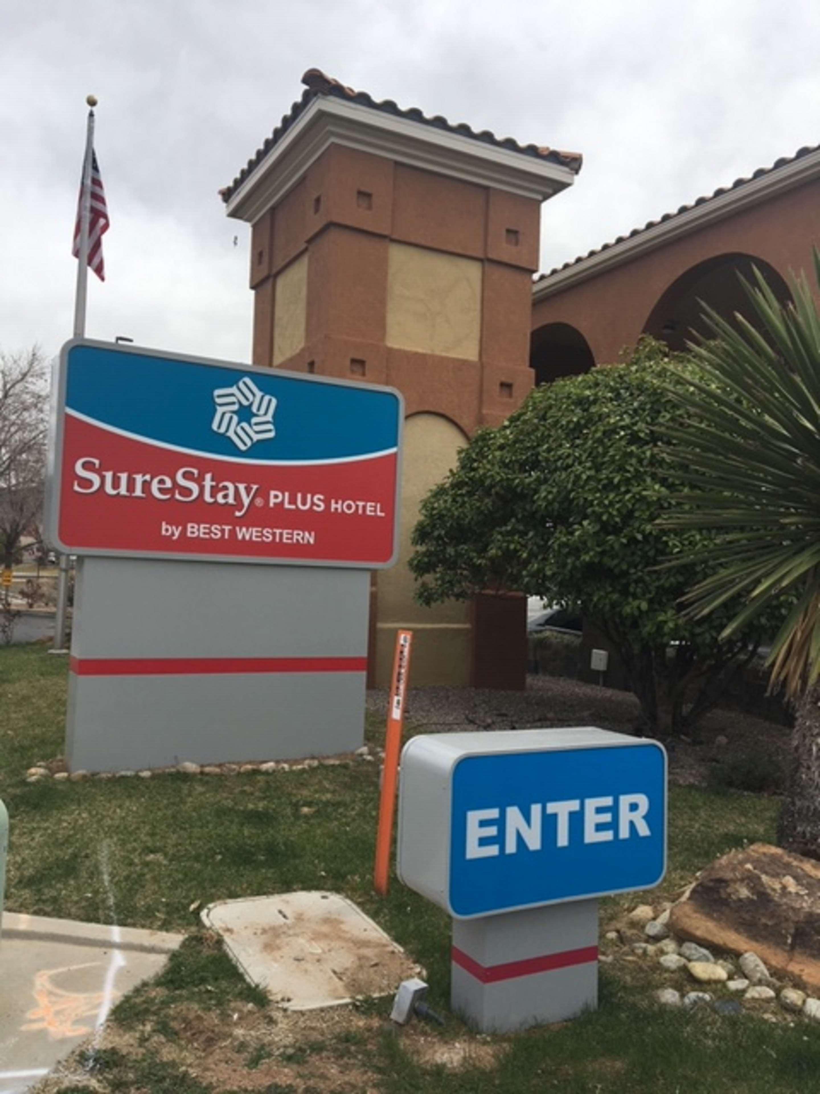 Surestay Plus Hotel By Best Western Albuquerque I-40 Eubank Bagian luar foto